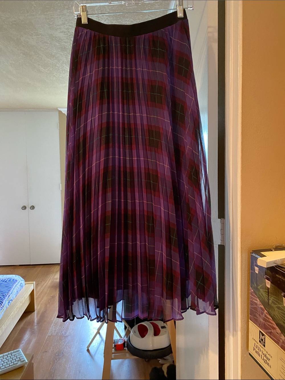 ANN TAYLOR NWT Pleated Purple Plaid Midi Skirt